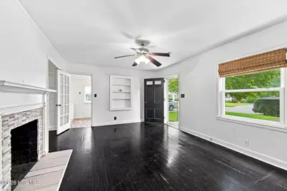 106 S Griffin Street, Elizabeth City, NC 27909 - Photo 2