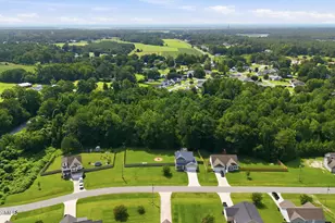 203 Russell Farm Dr, Hubert, NC 28539 - Photo 42