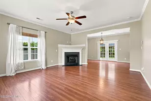 203 Russell Farm Dr, Hubert, NC 28539 - Photo 2