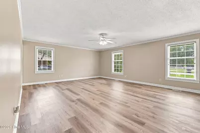 301 Halifax Street, Clinton, NC 28328 - Photo 12