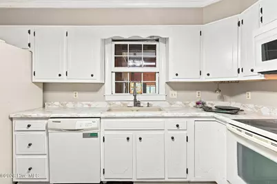 301 Halifax Street, Clinton, NC 28328 - Photo 8