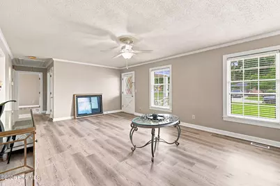 301 Halifax Street, Clinton, NC 28328 - Photo 6