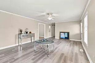 301 Halifax St, Clinton, NC 28328 - Photo 4