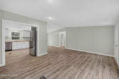 145 Bellhammon Forest Drive, Rocky Point, NC 28457 - Photo 6