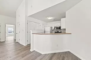 100 Jasmine Ct, Morehead City, NC 28557 - Photo 12