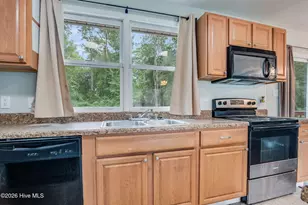819 Barn St, Jacksonville, NC 28540 - Photo 12
