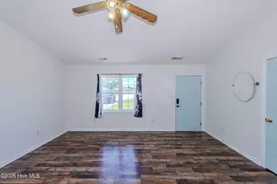 106 Linden Rd, Richlands, NC 28574 - Photo 10