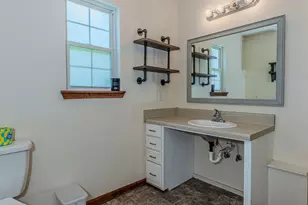 106 Linden Rd, Richlands, NC 28574 - Photo 30