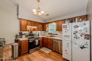 106 Linden Rd, Richlands, NC 28574 - Photo 14