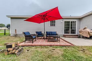 106 Linden Rd, Richlands, NC 28574 - Photo 12