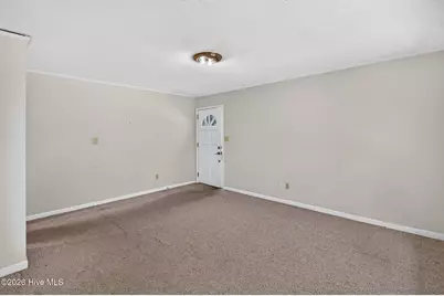 8206 Sidbury Road, Wilmington, NC 28411 - Photo 4