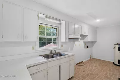 8206 Sidbury Road, Wilmington, NC 28411 - Photo 14