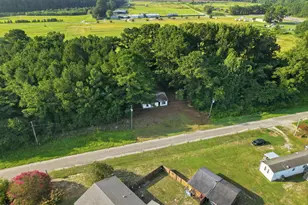 627 Miriam St, Kinston, NC 28504 - Photo 6