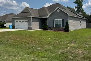 157 Prelude Dr, Richlands, NC 28574 - Photo 2