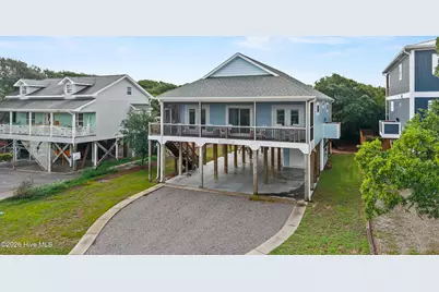 1611 E Pelican Drive, Oak Island, NC 28465 - Photo 38