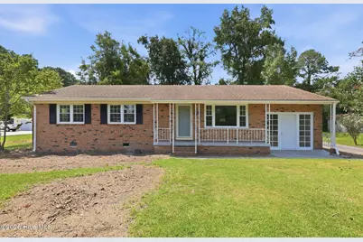 2554 E Forest Drive, Newport, NC 28570 - Photo 1