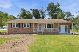 2554 E Forest Dr, Newport, NC 28570 - Photo 1
