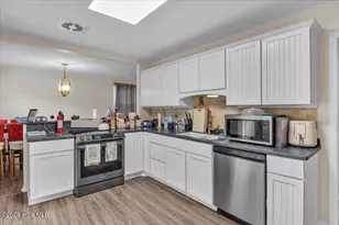 309 Woodhaven Dr, Jacksonville, NC 28540 - Photo 14