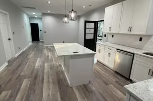 302 W 1st St, Princeton, NC 27569 - Photo 8
