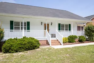 424 Cedar Lake Ln, Clinton, NC 28328 - Photo 4