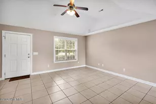 1099 Woodcrest Rd, Southport, NC 28461 - Photo 4