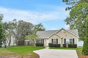 1099 Woodcrest Rd, Southport, NC 28461 - Photo 2