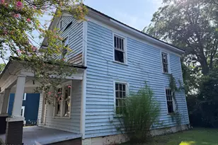 207 N Pierce St, Washington, NC 27889 - Photo 1
