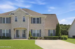 2036 Cambria Dr, Greenville, NC 27834 - Photo 2