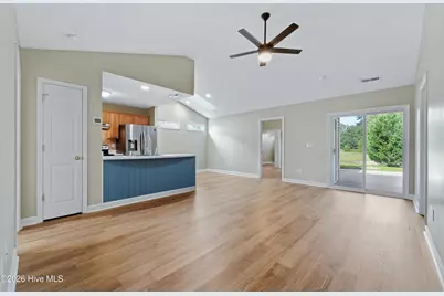 4212 Elizabeth Avenue, New Bern, NC 28562 - Photo 6