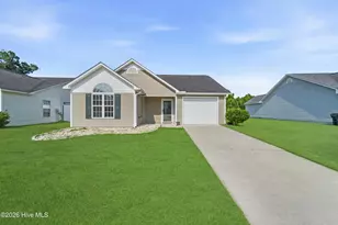 4212 Elizabeth Ave, New Bern, NC 28562 - Photo 1