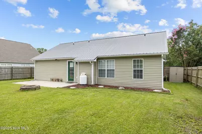 300 Foxhall Road, Newport, NC 28570 - Photo 4