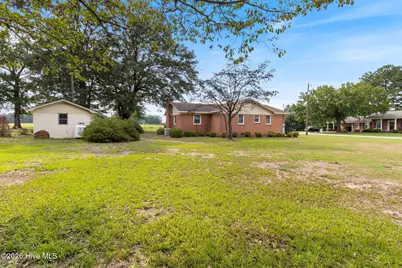 771 Dixie Road, Clinton, NC 28328 - Photo 30