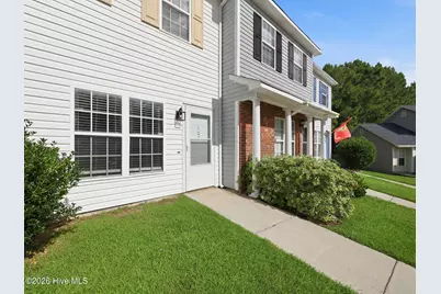 107 Spring Meadows Circle, Jacksonville, NC 28546 - Photo 2
