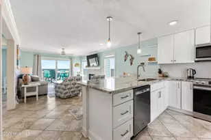 1006 Pelican Ct, Kure Beach, NC 28449 - Photo 4