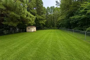 404 Betty Dr, Elizabeth City, NC 27909 - Photo 2