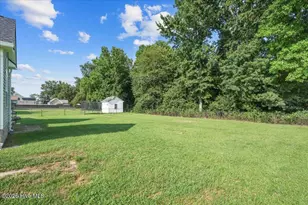 306 Clemens Dr, Pikeville, NC 27863 - Photo 12