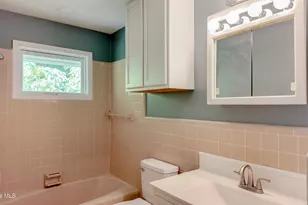 114 Eastover Ave, Clinton, NC 28328 - Photo 18