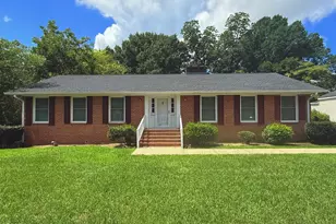 114 Eastover Ave, Clinton, NC 28328 - Photo 2