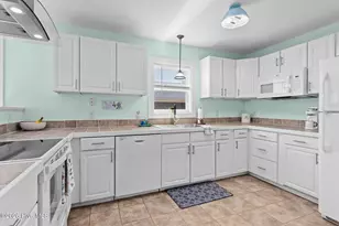 609 Spartanburg Ave, Carolina Beach, NC 28428 - Photo 8