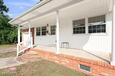 203 Long Acres Drive, Jacksonville, NC 28546 - Photo 4