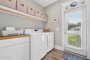 1018 N Caswell Ave, Southport, NC 28461 - Photo 36