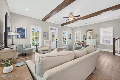 1018 N Caswell Avenue, Southport, NC 28461 - Photo 12