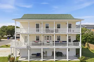 930 Riptide Ln, Carolina Beach, NC 28428 - Photo 2