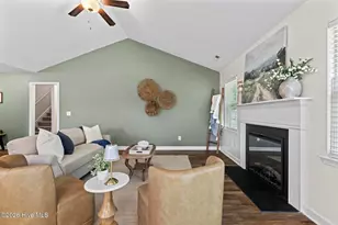 404 Christopher Columbus Ter, Jacksonville, NC 28540 - Photo 6