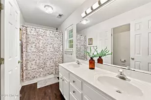 2110 Sir Raleigh Ct, Greenville, NC 27858 - Photo 32