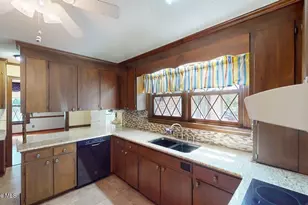 406 Birch Dr, Goldsboro, NC 27534 - Photo 16