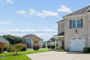 2401 Dovedale Ct, Greenville, NC 27834 - Photo 2