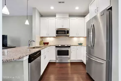 1639 Fallen Leaf Lane #B, Wilmington, NC 28403 - Photo 26