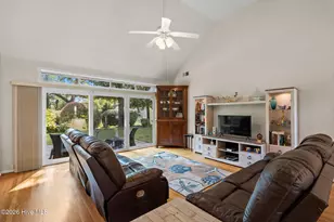 917 Wedge Pointe Dr, Sunset Beach, NC 28468 - Photo 4
