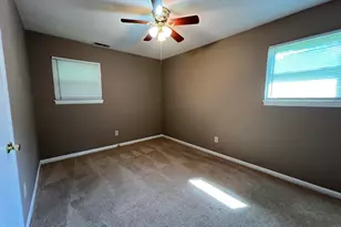 504 Holly Ct, Jacksonville, NC 28540 - Photo 10